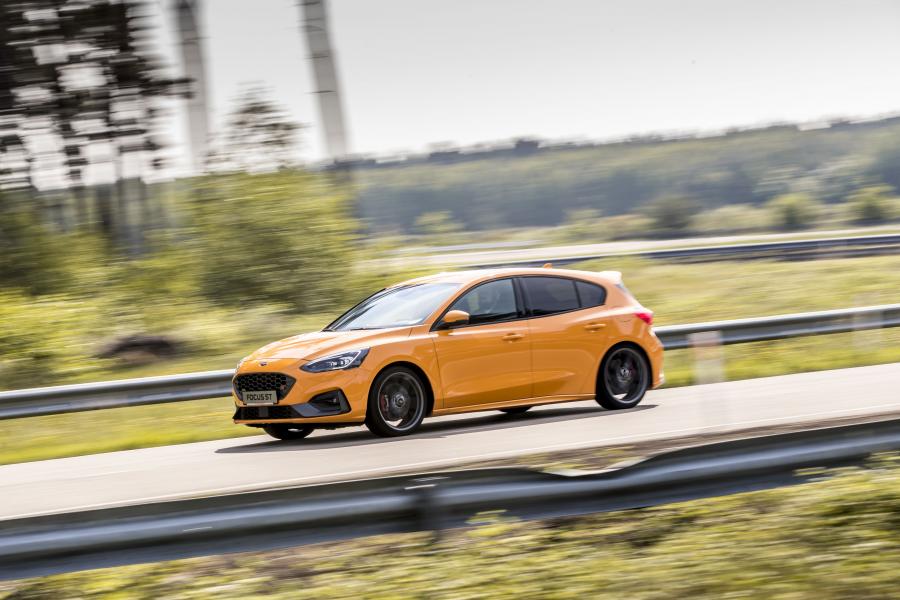  Ford Focus ST 2019 года  (WW) (фото 34 из 43)